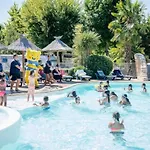 Camping 4 étoiles - Piscine - Eebifg Parentis-en-Born
