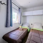 4 étoiles - Piscine - Eebifg Camping Parentis-en-Born