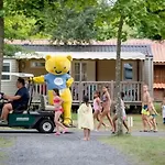 Camping 4 étoiles - Piscine - Eebifg *