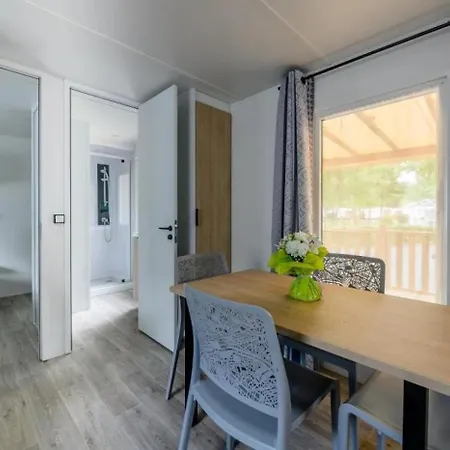 Camping Zecamping 4 Etoiles Avec Piscine Couverte - Proche Biscarrosse Parentis-en-Born