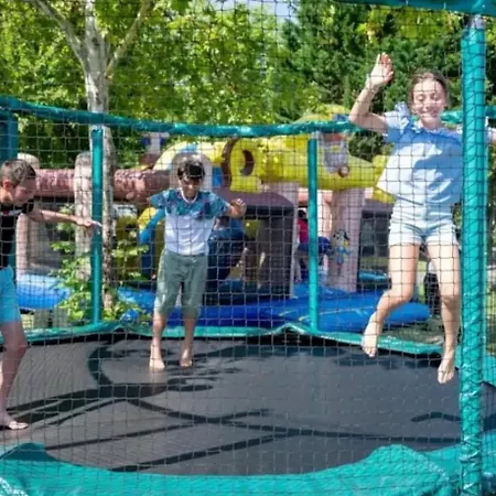 4 étoiles - Piscine - Eebifg *