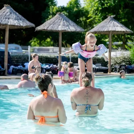 Campingplads Zecamping 4 Etoiles Avec Piscine Couverte - Proche Biscarrosse *