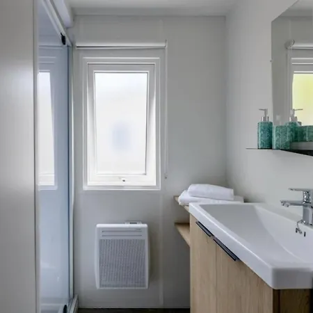 Zecamping 4 Etoiles Avec Piscine Couverte - Proche Biscarrosse *