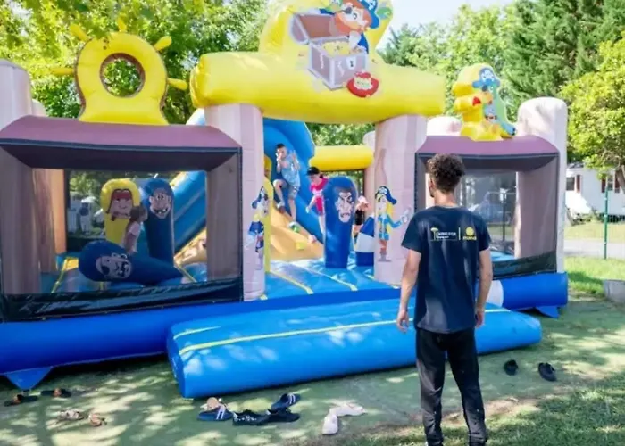 Zecamping 4 Etoiles Avec Piscine Couverte - Proche Biscarrosse Parentis-en-Born