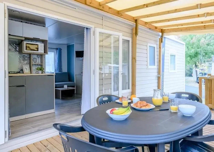 Zecamping 4 Etoiles Piscine Couverte Locatif Tv Clim 34M2