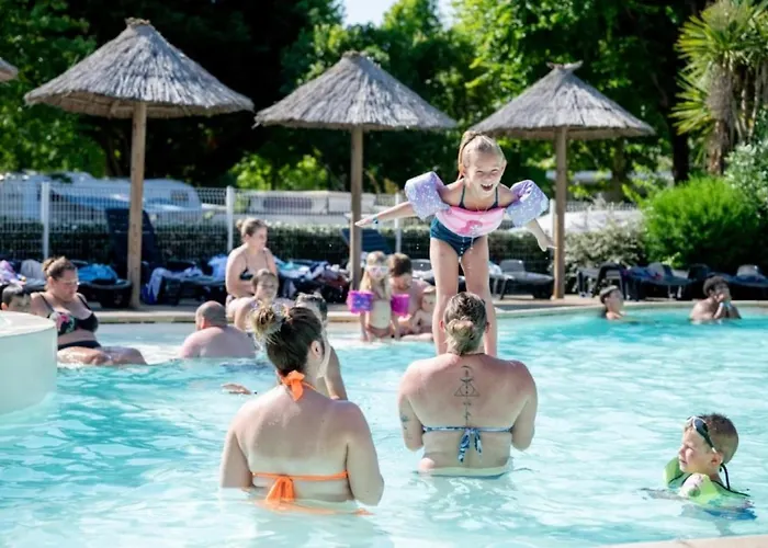 Campingplads Zecamping 4 Etoiles Avec Piscine Couverte - Proche Biscarrosse *