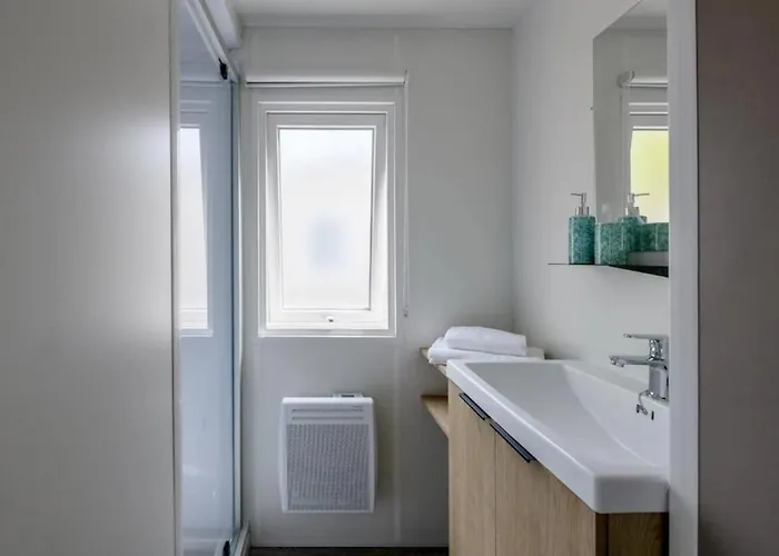 Zecamping 4 Etoiles Avec Piscine Couverte - Proche Biscarrosse *