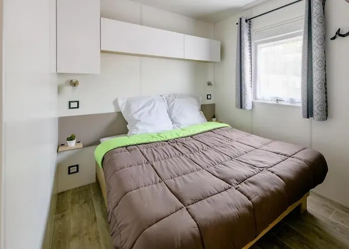 4 Etoiles - Piscine - Eebifg *